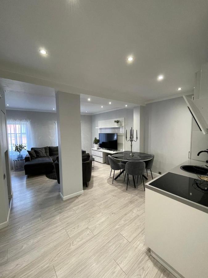 Brother Street Apartment